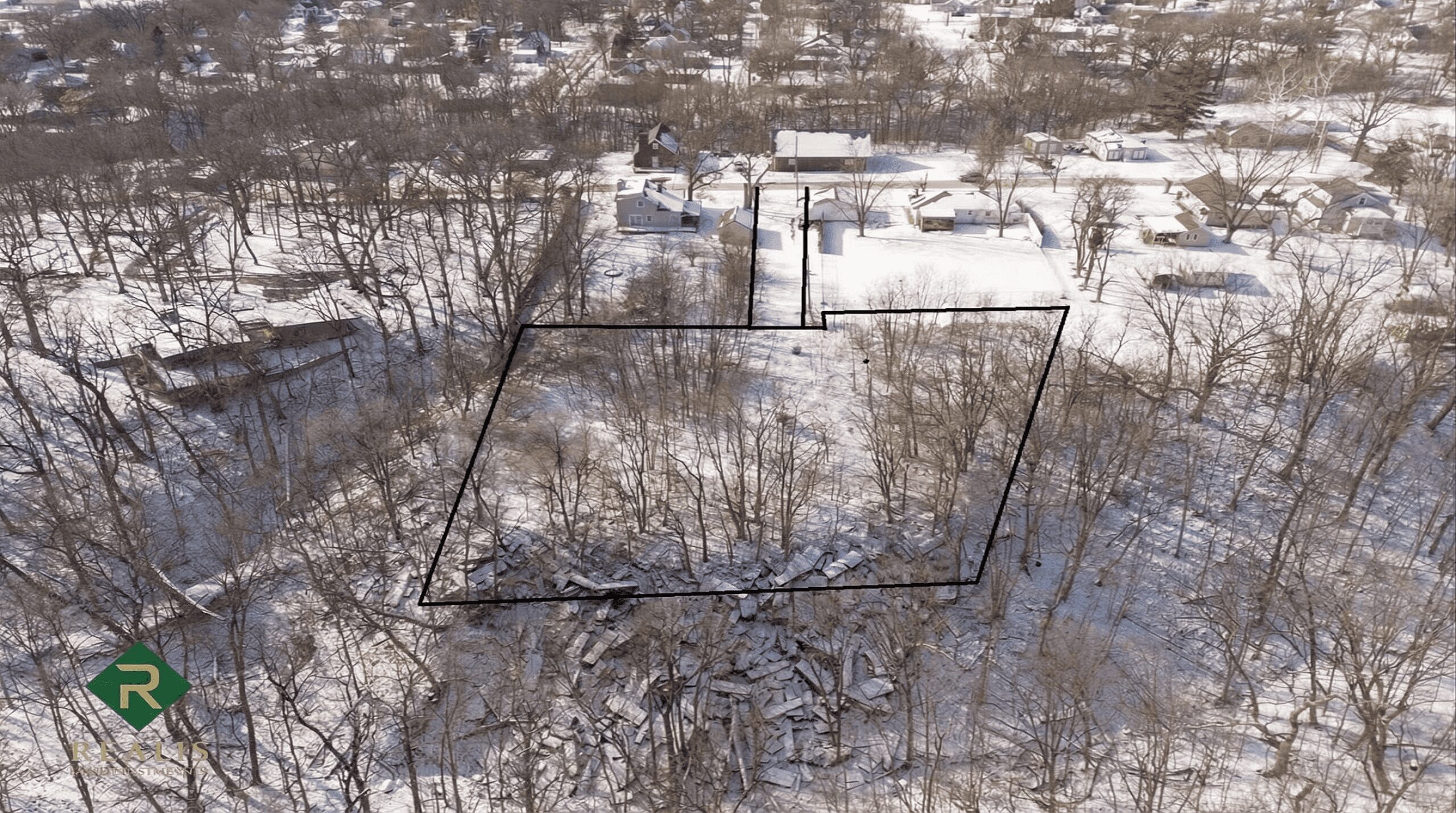 Overlay_the_provided_2k_202602030258-4